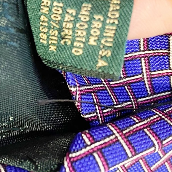 Lauren Ralph Lauren Men's 100% Silk Tie - Picture 5 of 6